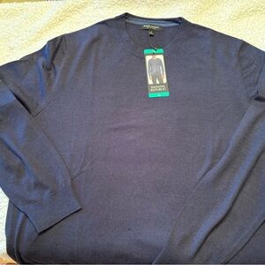 Banana Republic Men's Deep Blue Merino 100% WOOL Sweater |